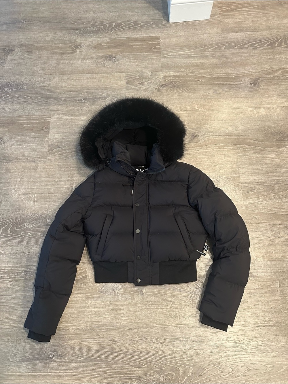 Aritzia black the super chalet puffer size extra small